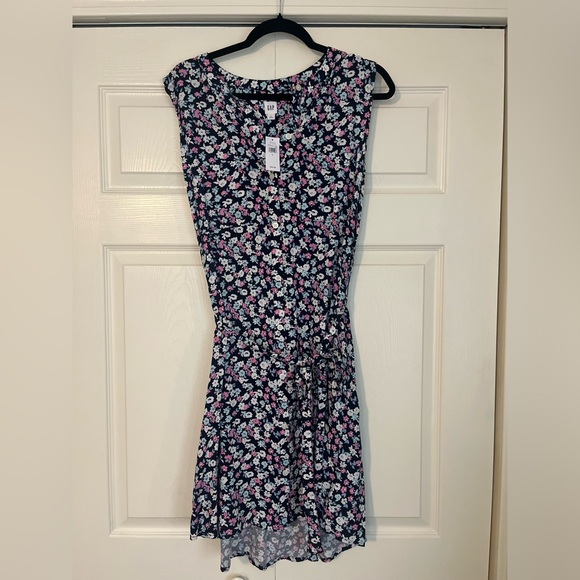 Floral gap sundress - Picture 2 of 4